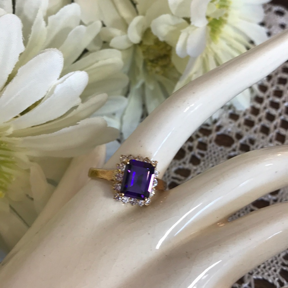 Gold Amethyst Statement Ring - Picture 1 of 5